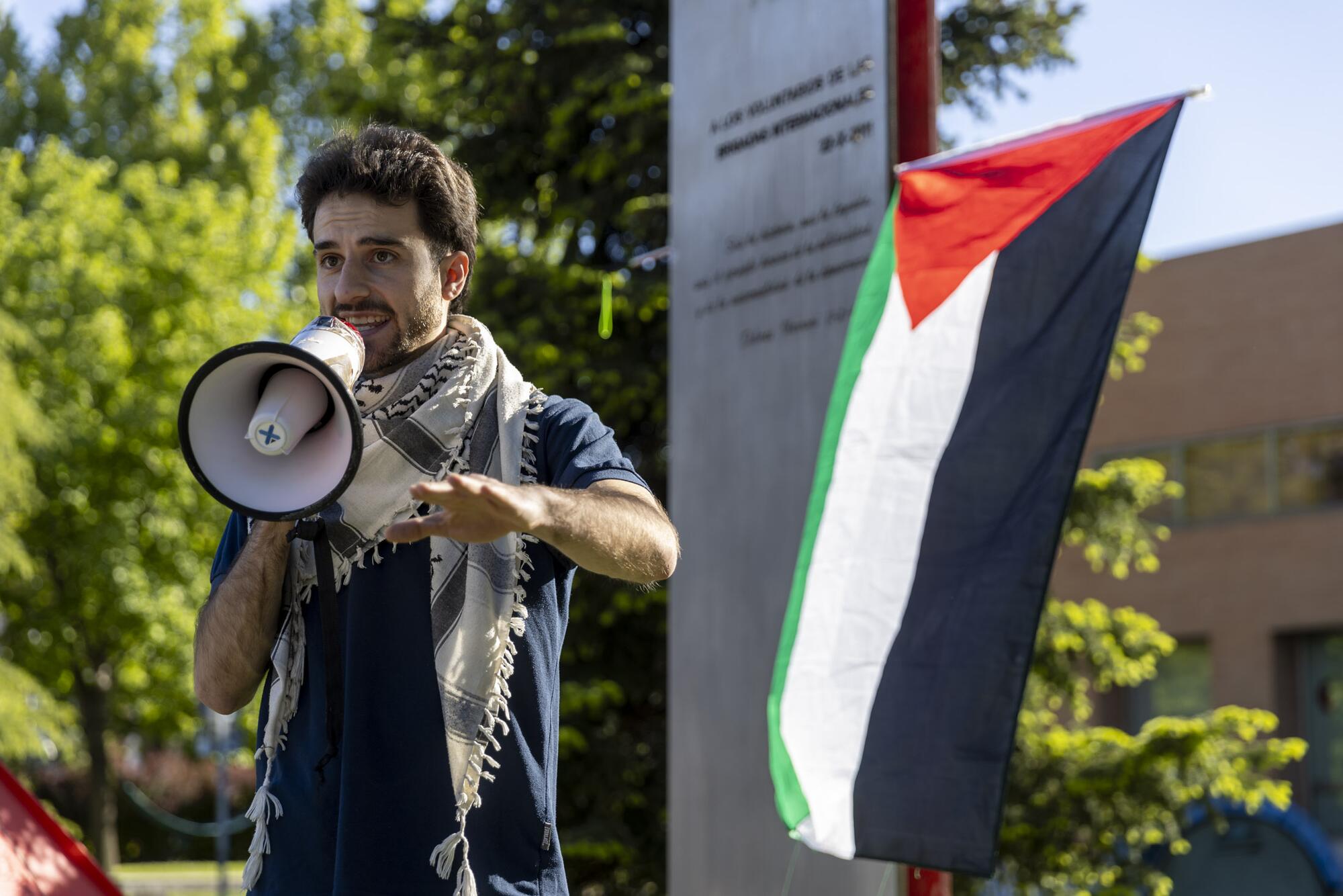 Acampada Palestina Complutense 14-05-25 - 7